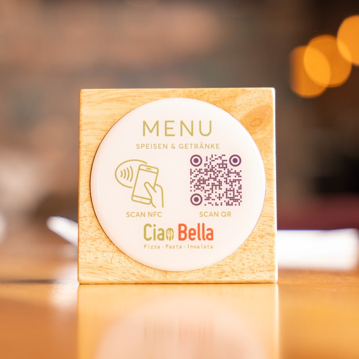 Digitale Speisekarte / Aufsteller Holz hell NFC / QR individualisierbar - loyal